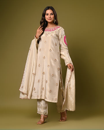 Silk embellished kurta, duppatta and pants